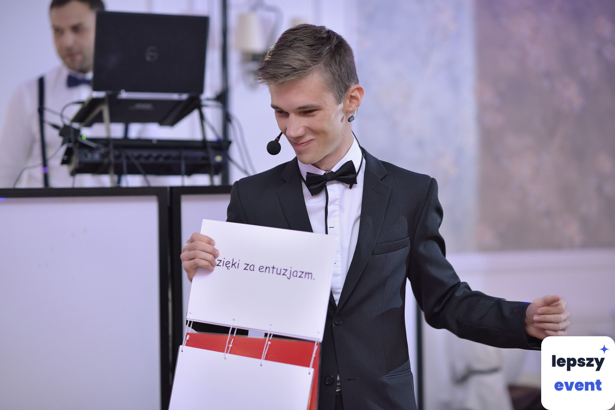Pokaz iluzji i magia na event | Magiczny Iluzjonista Damian Vespero — zdjęcie 2