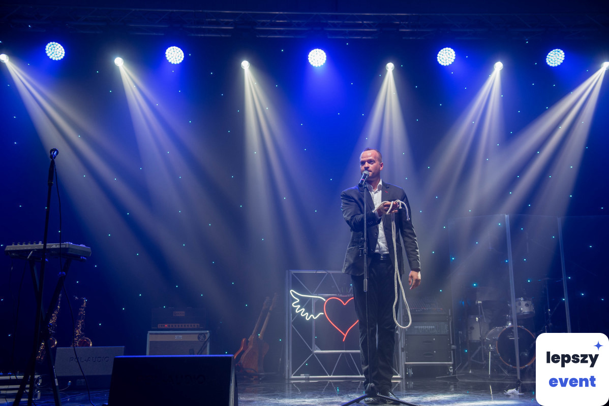 Pokaz iluzji i magia na event | Iluzjonista Tomasz Sadowski — zdjęcie 4