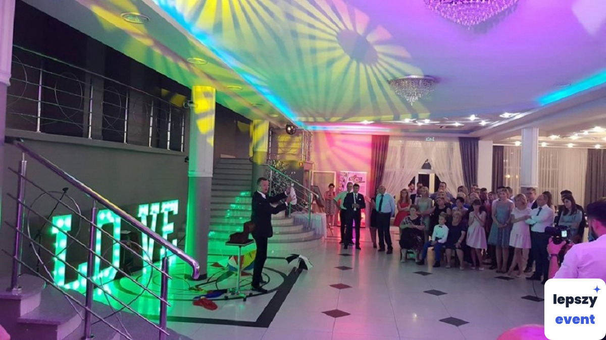 Pokaz iluzji i magia na event | Iluzjonista Tomasz Sadowski — zdjęcie 5