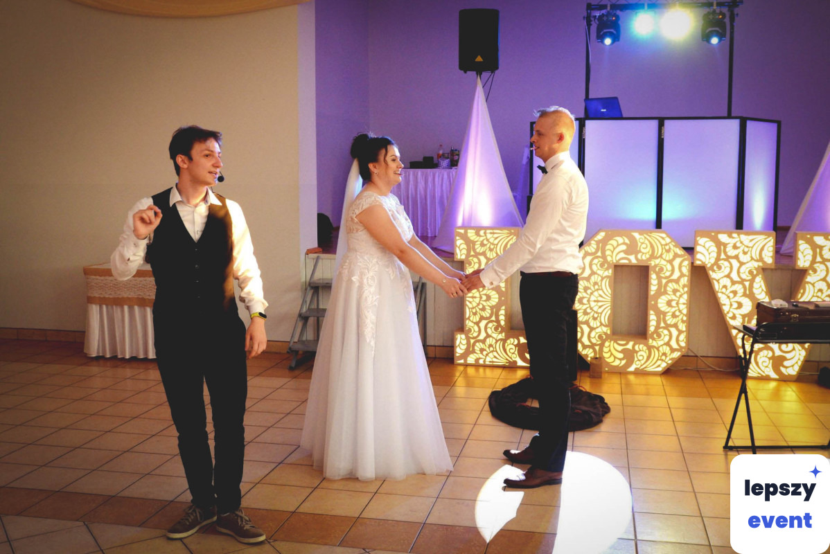 Pokaz iluzji i magia na event | Iluzjonista MagicznyM — zdjęcie 5