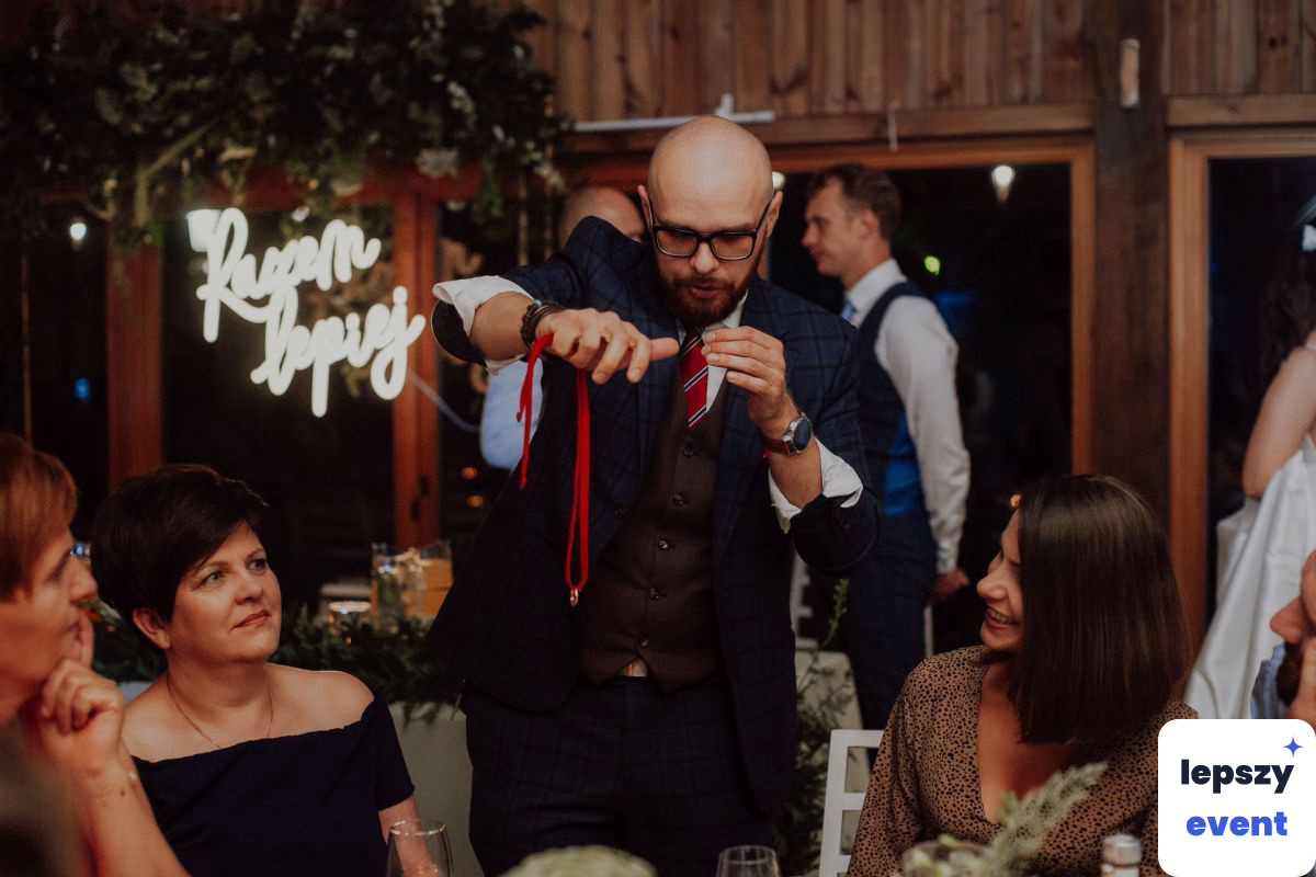Pokaz iluzji i magia na event | Iluzjonista Rafał Reszke — zdjęcie 5