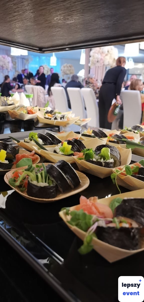 Mobilny sushi master i pokaz kulinarny | Sushi Naka Naka — zdjęcie 4