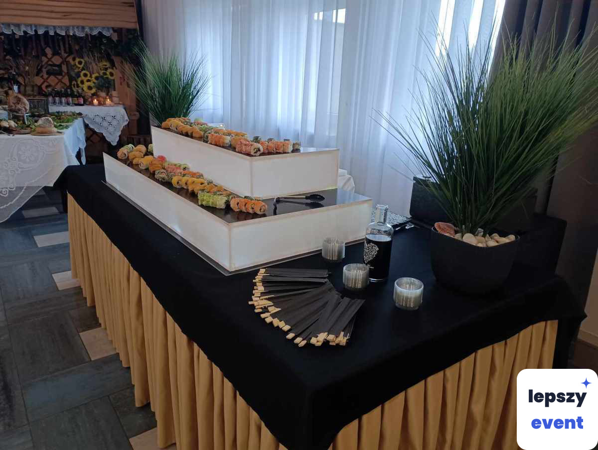 Mobilny sushi master i pokaz kulinarny | Live Sushi & Lody Tajskie — zdjęcie 7
