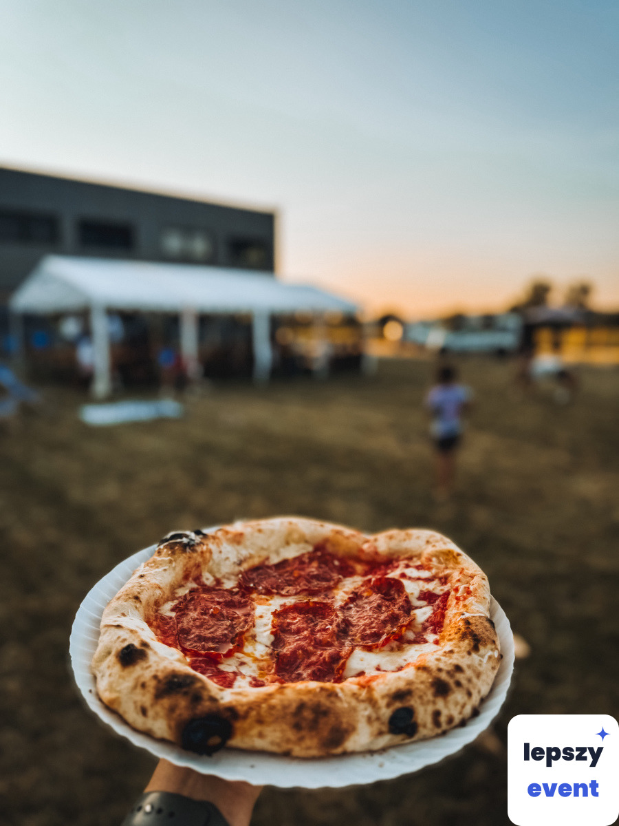 Pizza na żywo i mobilna strefa jedzenia | PIZZA na żywo - Slice of Napoli — zdjęcie 9