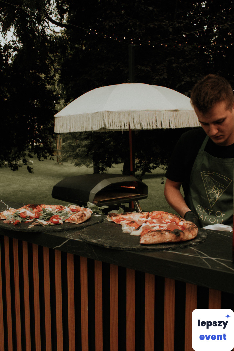 Pizza na żywo i mobilna strefa jedzenia | PIZZA na żywo - Slice of Napoli — zdjęcie 15