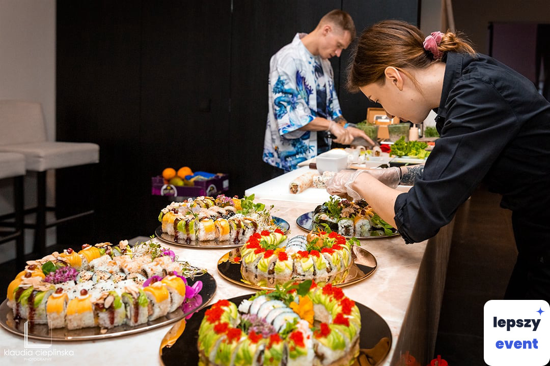 Mobilny sushi master i pokaz kulinarny | Suszarnia - catering & pokaz kręcenia sushi na żywo — zdjęcie 3