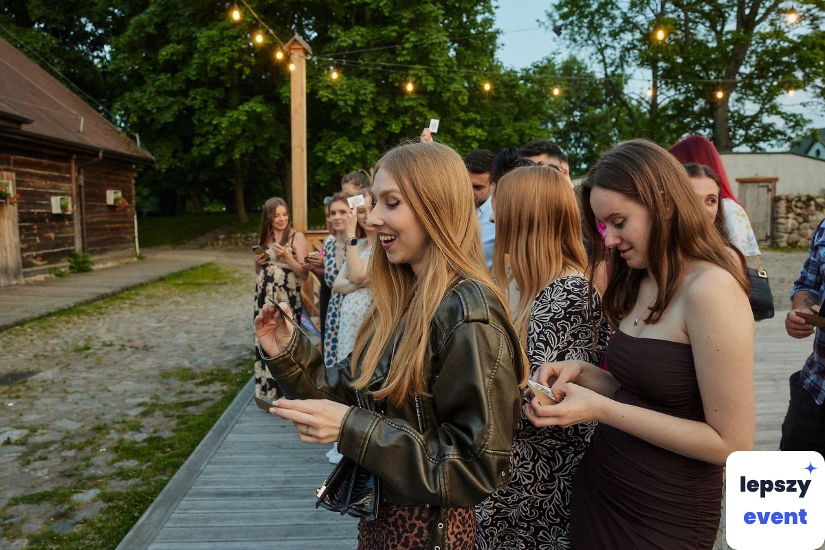 Pokaz iluzji i magia na event | Piotr Suder | Iluzjonista — zdjęcie 10