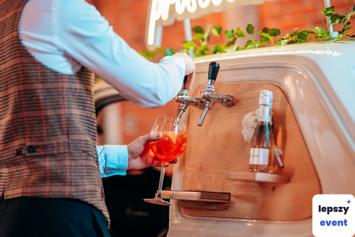 Mobilny bar z winem | Maluch Mobilny Bar — zdjęcie 3